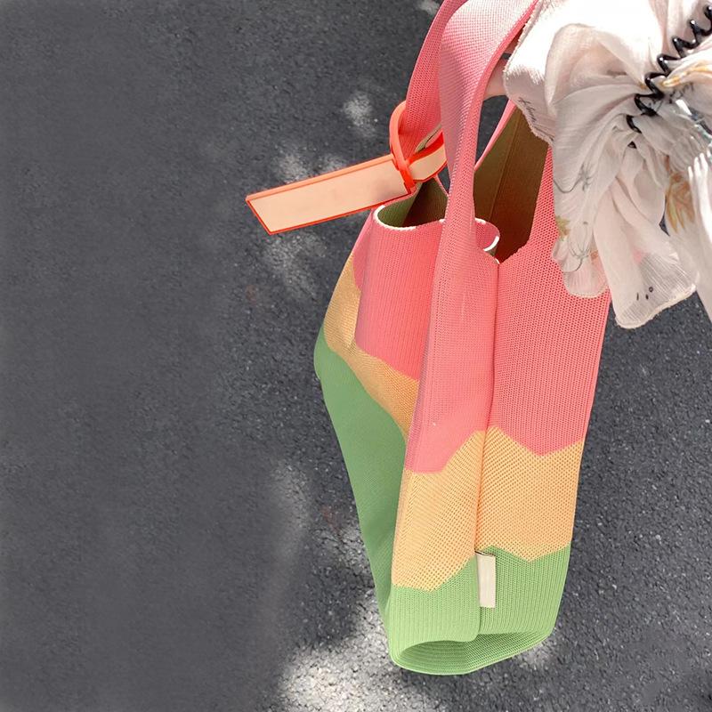 Sommerweste Weste Dreifarbig Kleine Tasche Gestrickt Personalisiert Textur Handtasche Trendige Große Kapazität Tragetasche