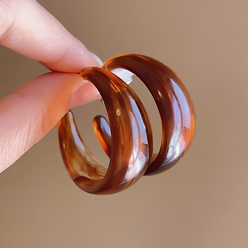 2025 New Retro Hong Kong Style Colorful Earrings: Luxury, High-End Studs, Exaggerated Fashion for Women