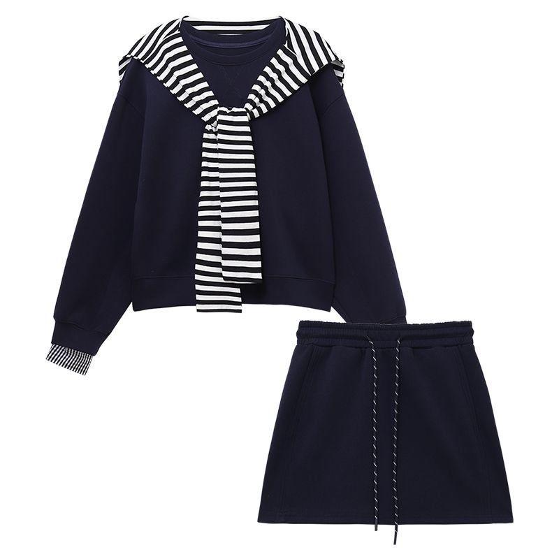 Koreanischer Farbblock-Streifenschal Zweiteiliges Set: Lockeres Langarm-Sweatshirt & High-Waist Kordelzug-Midirock für den Frühherbst