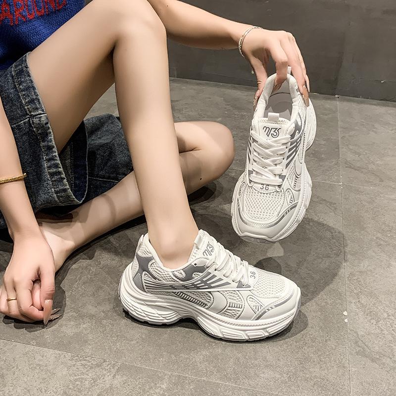 Thick-soled Daddy Shoes 22 New Summer Breathable Heightened Sneakers Are Small and Show Small Feet