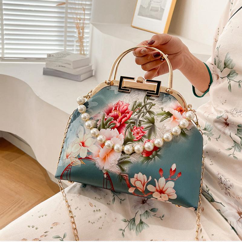 New Wedding Bags Beads Flowers Vintage Bag Shell Lock Hand Bags Women Shoulder Crossbody Bag Chain Fringe Women's Handbags