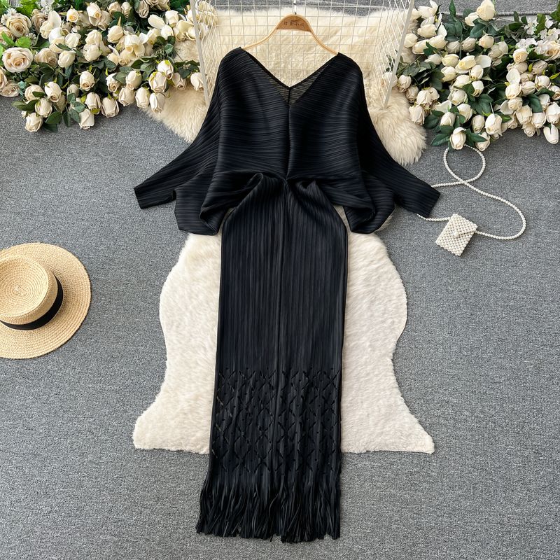 Fashion Style Fancy Loose Temperament Batwing Sleeve V Neck Dress Women's Waist-Tight Slim Looking Ruched Tassel Long Skirt