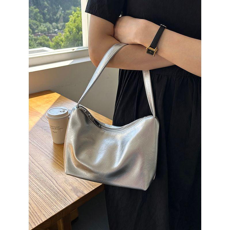 South Korea Special-Interest Design Ins Minimalist Silver Underarm Bag
