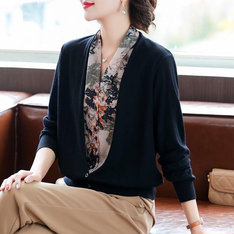 Herbst-/Winter-Strickcardigan mit V-Ausschnitt für Frauen mittleren Alters, Faux Two-Piece