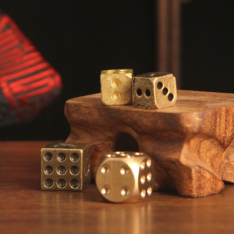 Retro Brass Dice – Creative Bronze Design for Nightclubs and Bars