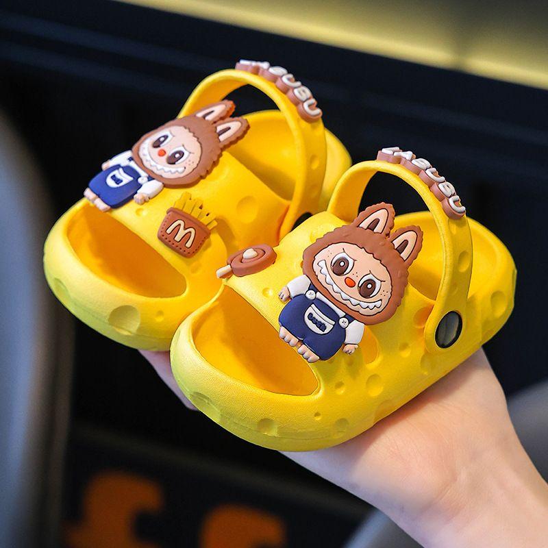 Urocze kapcie z kreskówki, kapcie dziecięce z miękką podeszwą, fajne kapcie dla chłopców i dziewczynek, antypoślizgowe do użytku domowego