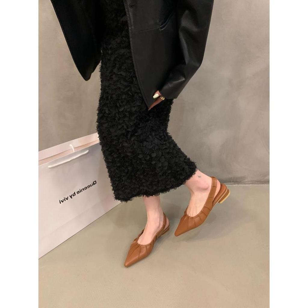 Trendy brand French low-heeled niche bag head sandals women's shoes 2025 new summer folds with skirt pointed single shoes