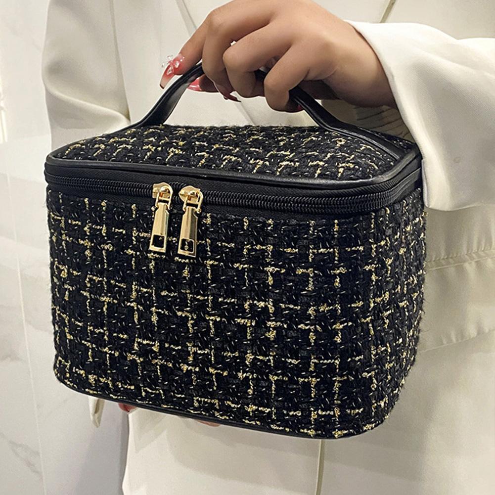 New Women's Bag Large Capacity Portable Travel Toiletry Bag New Plaid Portable Small Fragrance Makeup Bag Go out Makeup Bag