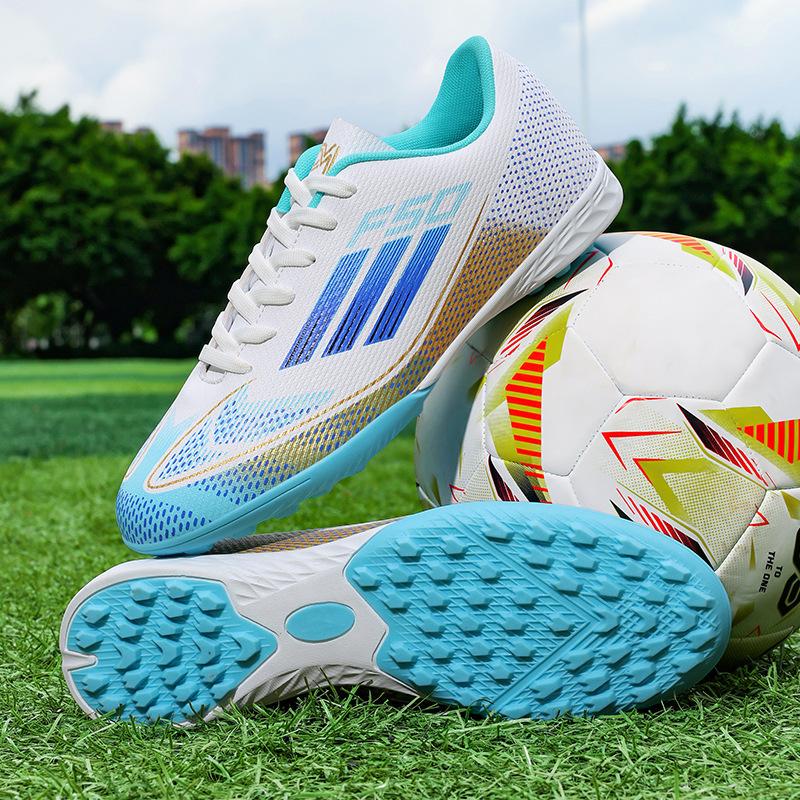 

Children s football shoes Men s youth football shoes Student women s TF broken nails Football shoes AG long nails 44