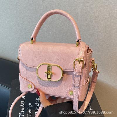 Korean Version of Fashion Niche Small Square Bag Textured Handbag 2025 Summer New Temperament Versatile Women's Crossbody Bag