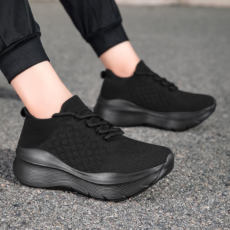 

Fashion Beige Sports Shoes with Thick Curved Soles Men s Women Fashionable Sports Shoes Thick Cushioning Sole Suitable for Running, Gym 35