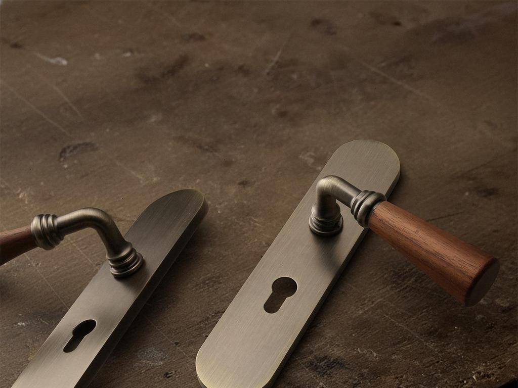 Mid-Century Silent Magnetic Bronze Door Handle with Lock for Indoor Wooden Bedroom Doors
