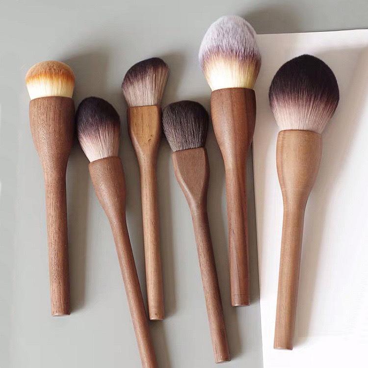 

Walnut Wood Fiber Makeup Brushes - Powder, Blush & Contour