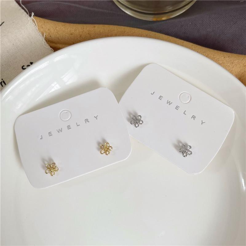 Mini kolczyki sztyfty z pustym kwiatkiem, Srebro próby S925, Prosty design do noszenia na co dzień