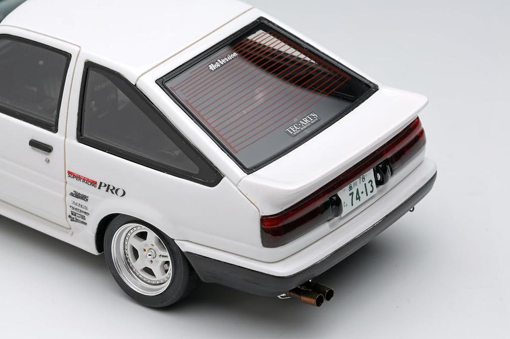 Make up EIDOLON 143 Toyota Sprinter Trueno (AE86) (3 Door) Tk-Street Ver. White (Green Carbon Hood) Finished Model EM718
