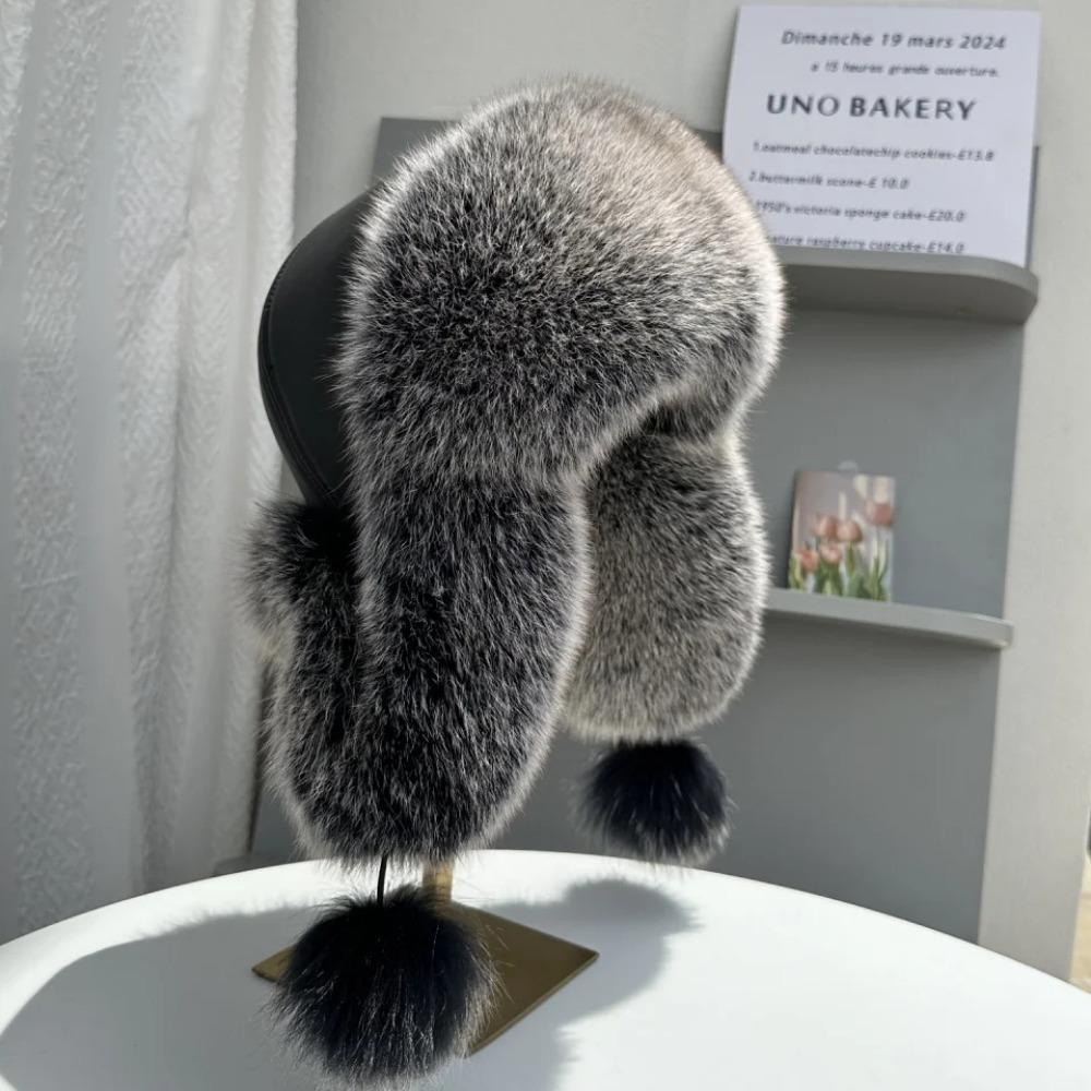 Damska czapka z lisiego futra chroniąca uszy, modna, luksusowa czapka bomberka z prawdziwego futra lisiego, zimowa czapka outdoorowa z miękkiej skóry owczej dla dziewcząt