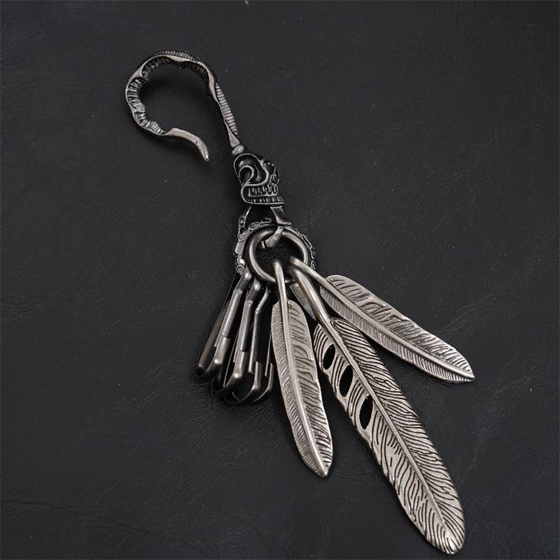 Fashion Trend Old Silver Keychain, Feather Ghost Head Button Turquoise Creative Waist Pendant