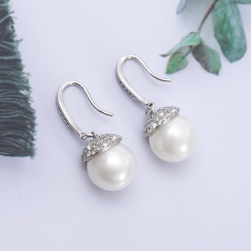 

French Minimalist Imitation Pearl & Zircon Women s Earrings - Light Luxury Christmas Jewelry серебряный