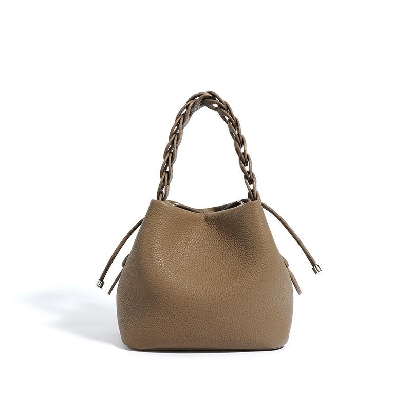 Calfskin leather messenger bag women's bucket bag commuter office worker niche high-end sense new women's handbag