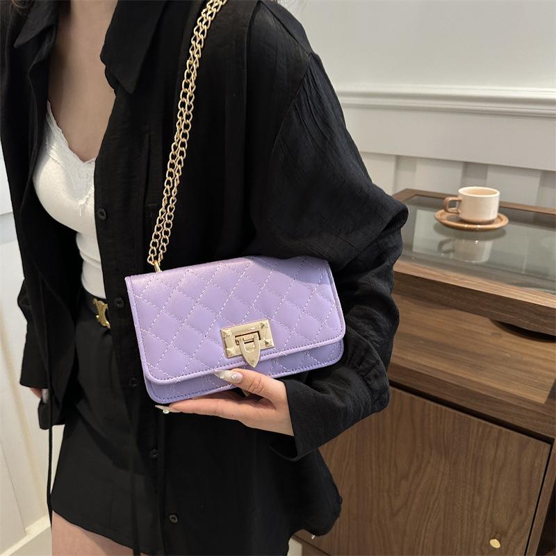 Niszowa Diamentowa Jednokolorowa Łańcuszkowa Mała Kwadratowa Torebka Nowa Modna Torebka na Ramię Prosta i Modna Torebka Crossbody Damska