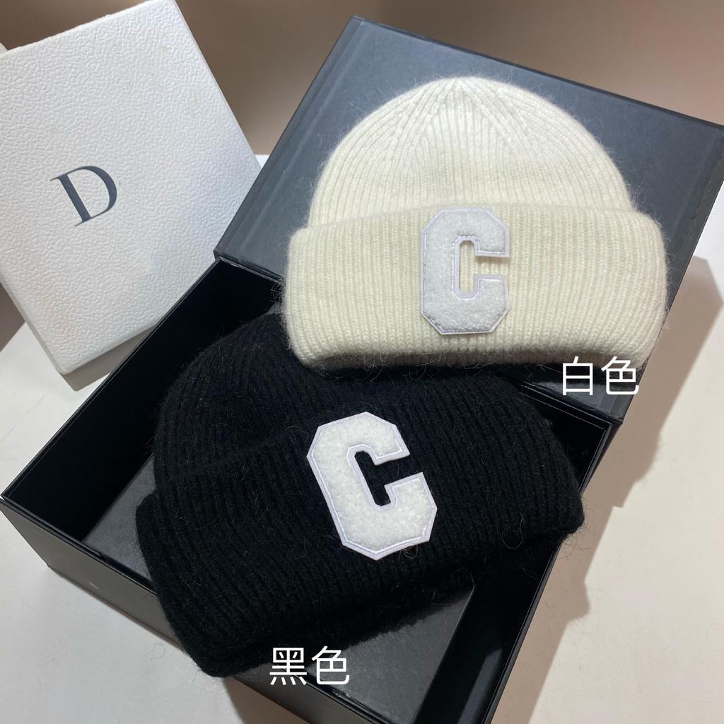 [Rabbit Fur] Extended Double-fold Edge Small Knitted Hat C Letter Wool Hat Winter Warm Cold Hat Women