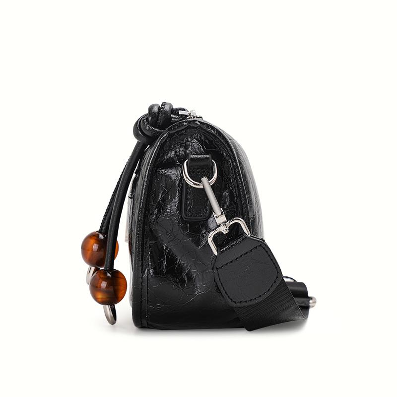 Aidrani New Women's Underarm Bag, Made of Cowhide Material with Pleated Design, Can Be Worn On One Shoulder or Crossbody