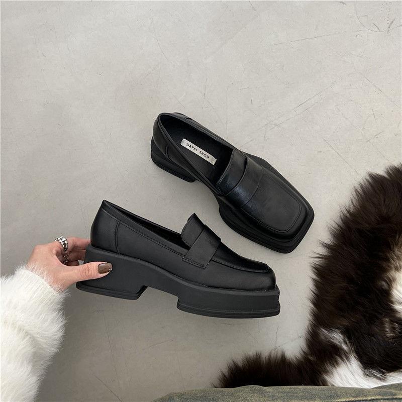 2025 spring and autumn new British style thick-soled square head retro loafers French muffin and small leather shoes for women