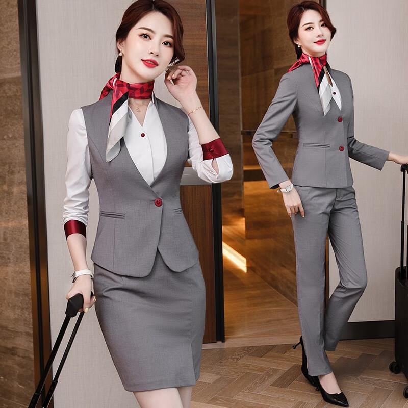 

Женский профессиональный костюм Troloman M