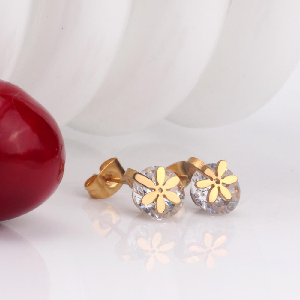 Shiny Crystal Zirconia Stud Earrings Titanium Steel Gold PVD Plated Flower Charm Ears Piercing for Woman Dancing Party Accessory