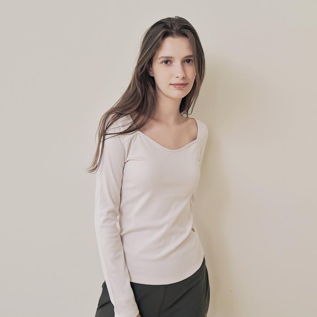 HUIT Heart Neck Long Sleeve Tee Htwtl2K04T