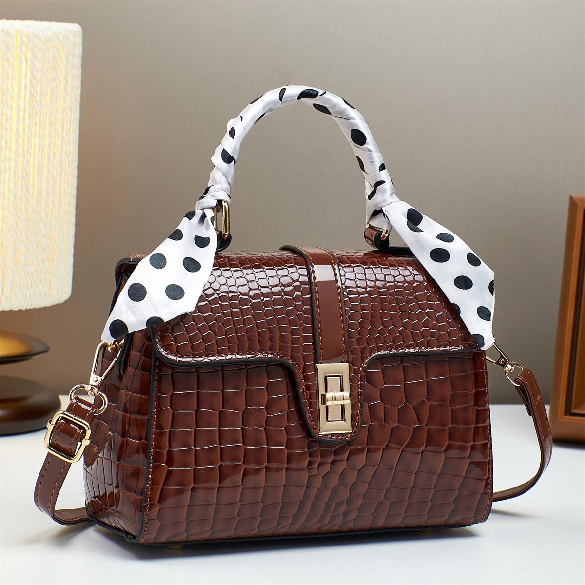 

Новая сумка через плечо Stone Grain Trend Niche Patchwork Design Fashion All Hand Small Square Bag Crossbody Bag .