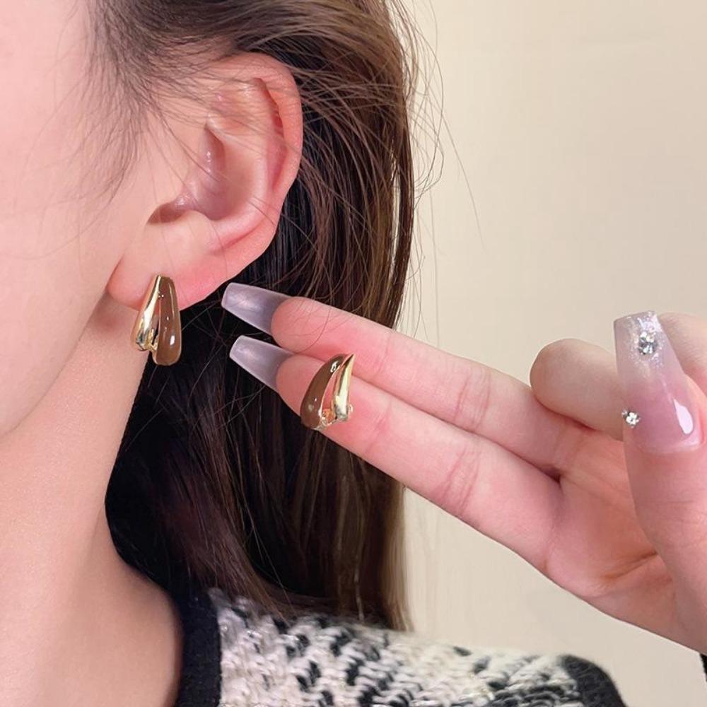 New Temperament Retro Enamel Drop Glaze Stud Earrings for Men Women Gold Tone Fashion Simple Daily Wear Jewelry Accessories Gift