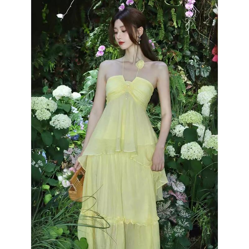Design High-end Coffee Break French Chic and Beautiful Xiaoxiang Seaside Vacation Yellow Neck Dress