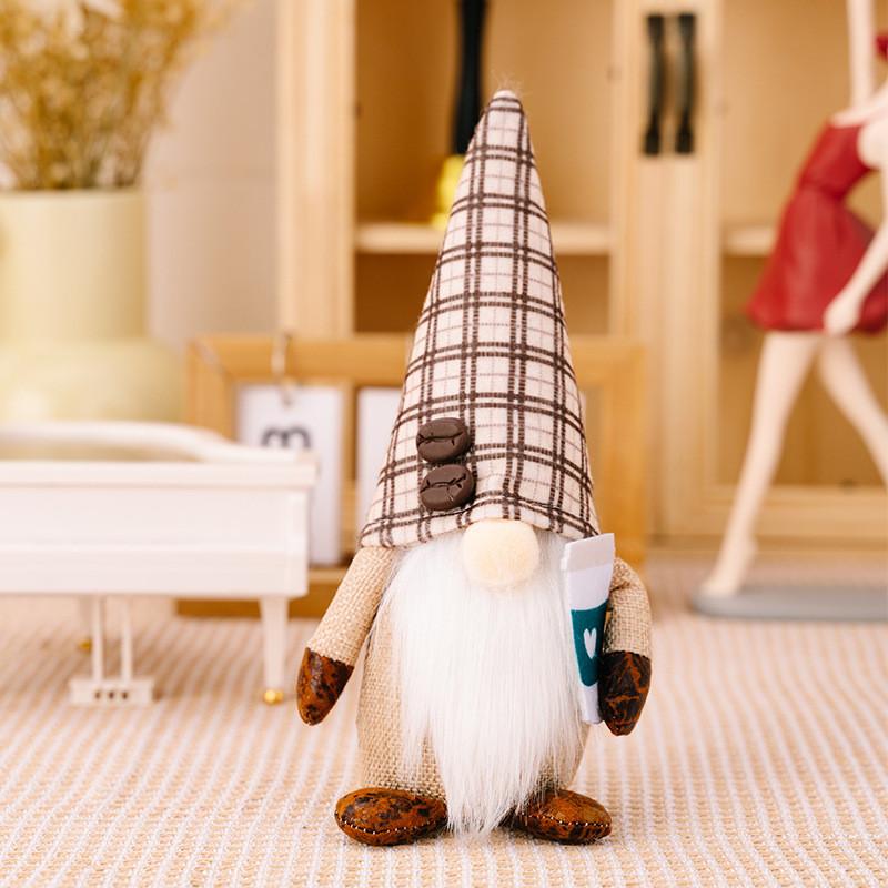 

Стильная новая кофейная кукла-гном Рудольф в вязаной шапке, идеально подходящая для рождественского декора Coffee Bean Gnome Plaid
