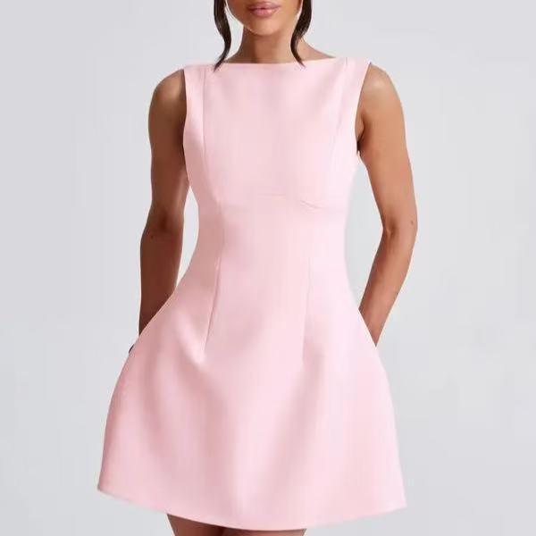 Women's Petite Sleeveless Summer Dress – Pear-Shaped Waist Slimming & Sweet Date Style