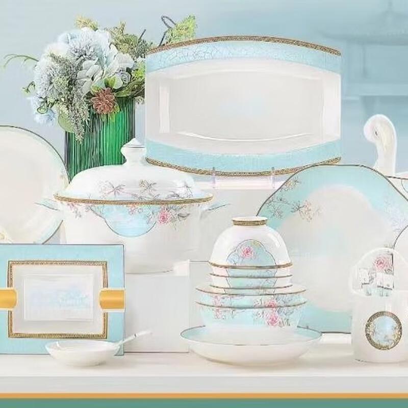 Lanting Xu 52-Piece Bone China Dinnerware Set