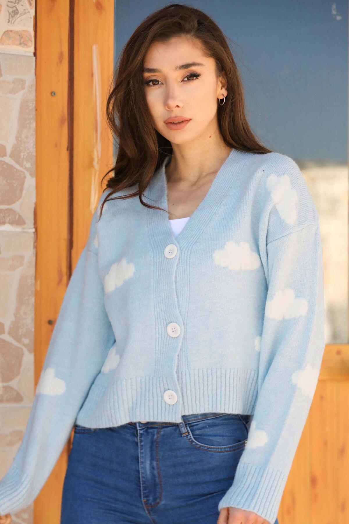 

Women s Blut Patterned V-Neck Short Buttoned Cardigan