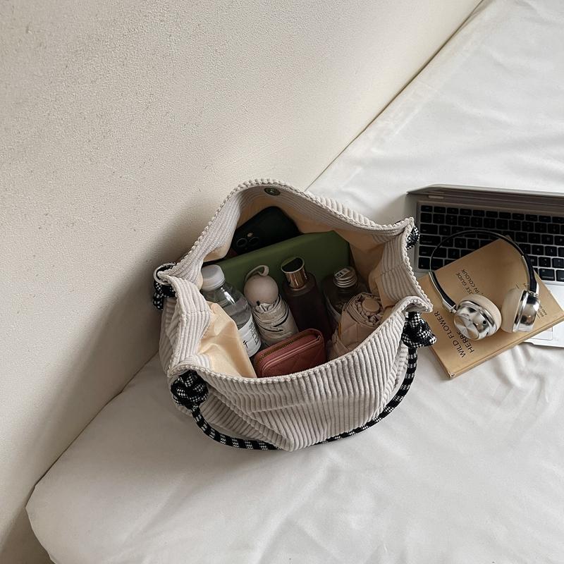 Vintage Large Capacity Corduroy Bag Women's Solid Color Underarm Shoulder Bag