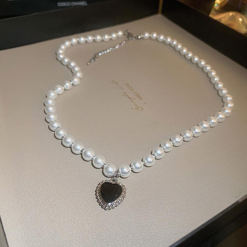 Vintage French Pearl Sweater Necklace: Elegant, Extra-Long Design for Versatile Fashion