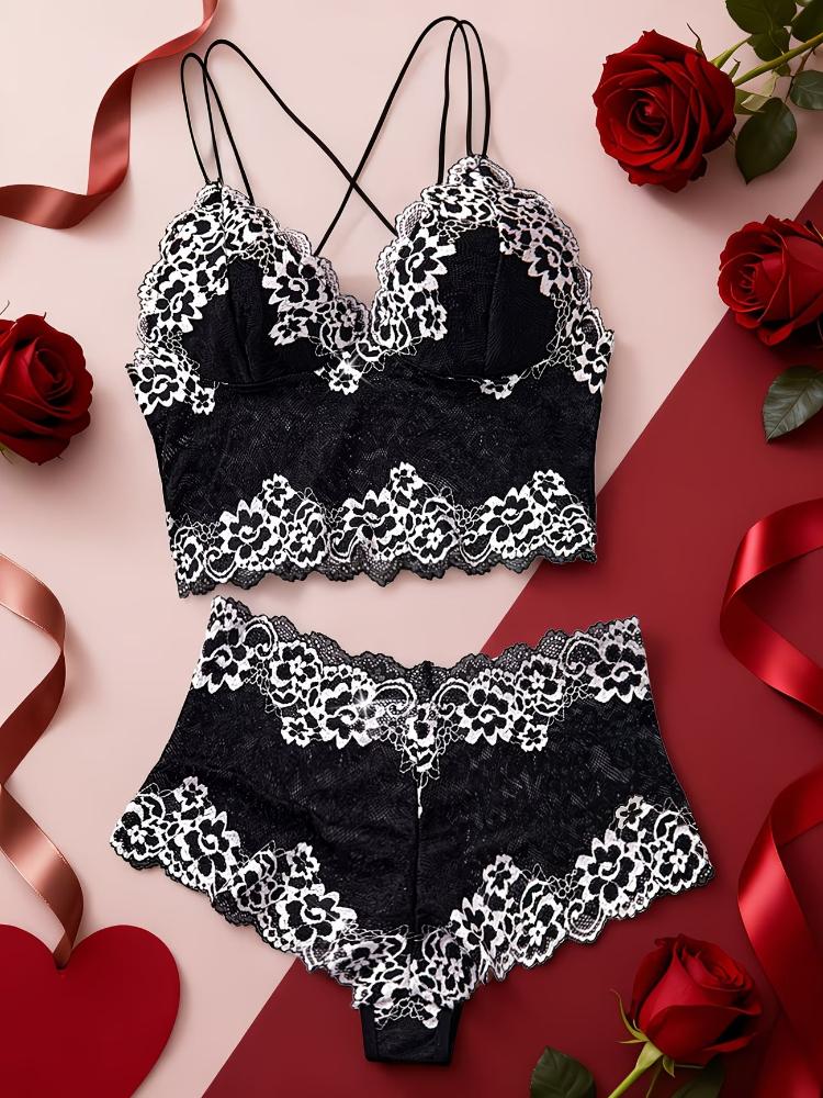 Two-tone Floral Lace Bra Set, V-neck Body-hugging Hallow-out Camisole Top and Panties, Women's Daily Comfortable Lingerie