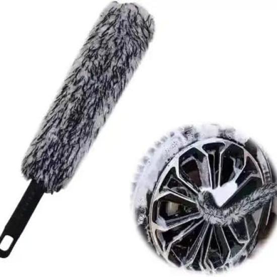Supervised by JFOLKS imported car dealer dust and dirt are also Aluminum wheel cleaning professional uses bendable car washing can wash even the