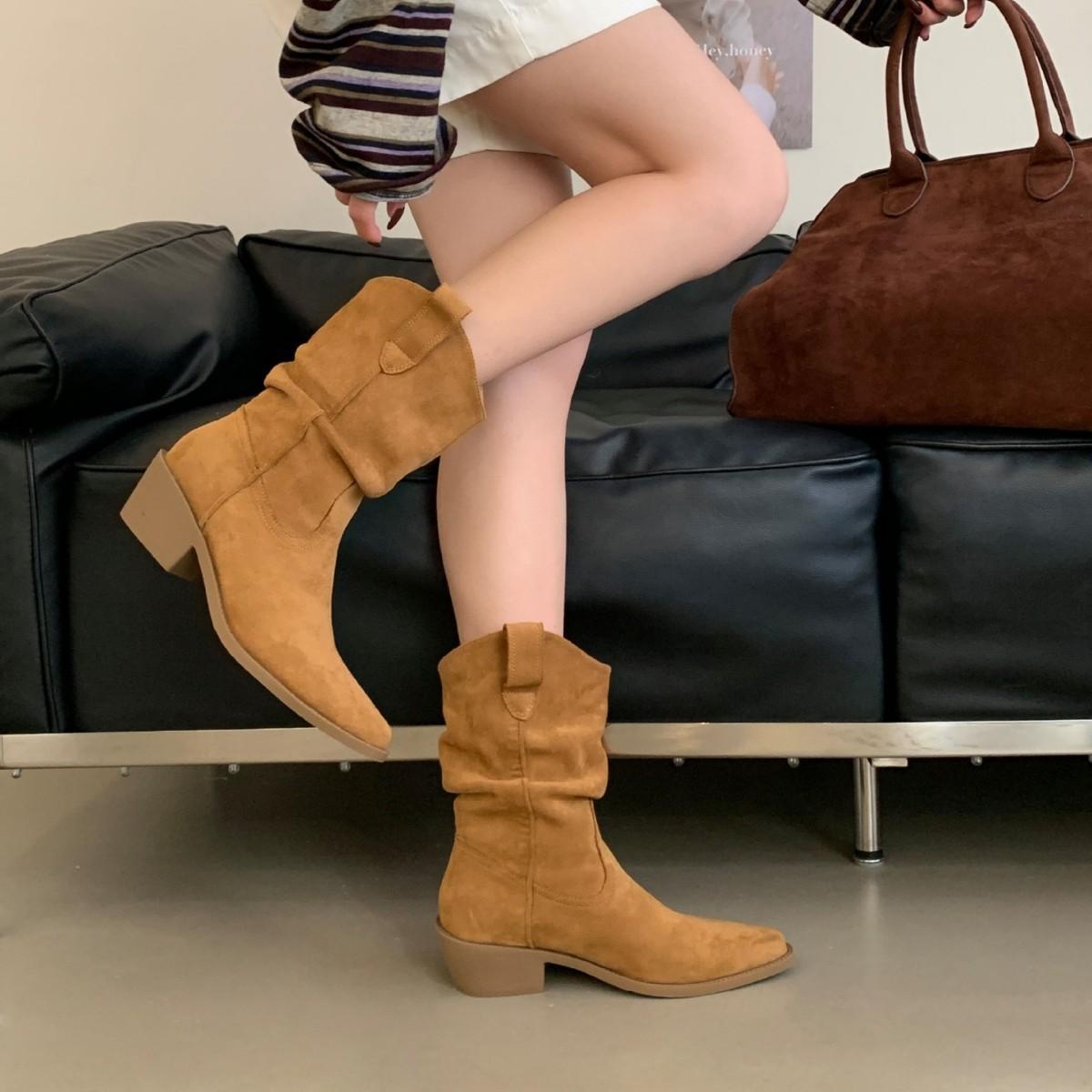 

Pointed Pile Boots Short Boots High Heel Vintage Western Knight Boots V Mouth Medium Boots 39 темно-коричневого кольору