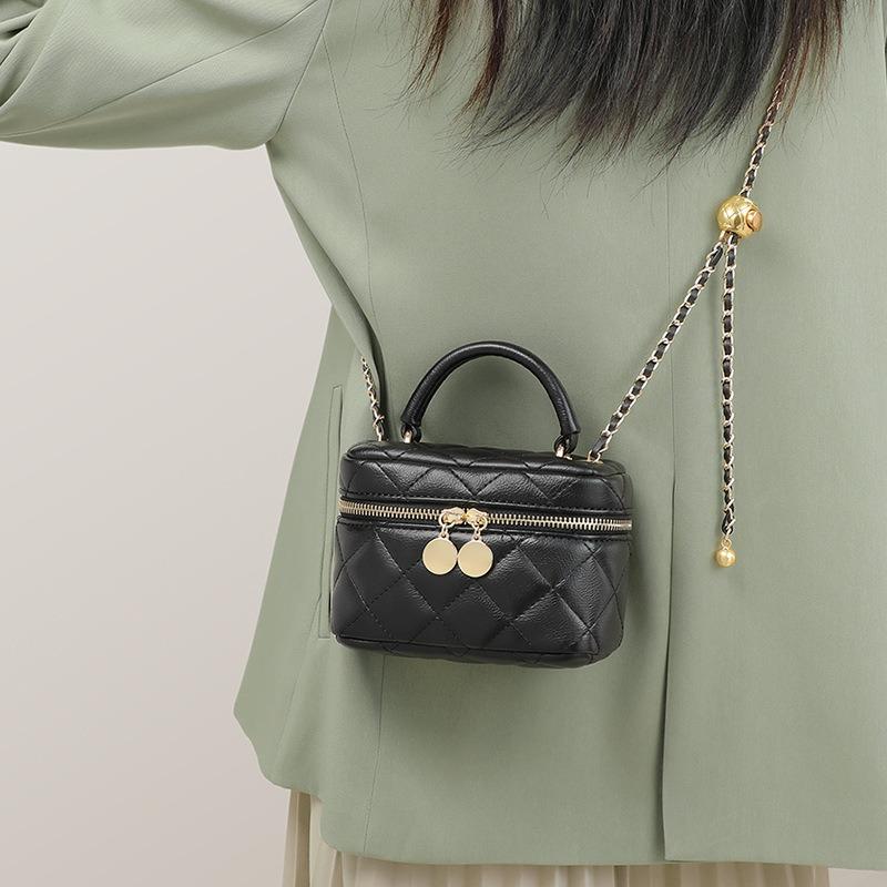 Bag New Women's Bag Crossbody Autumn and Winter Leather Premium Versatile Chain Handbag