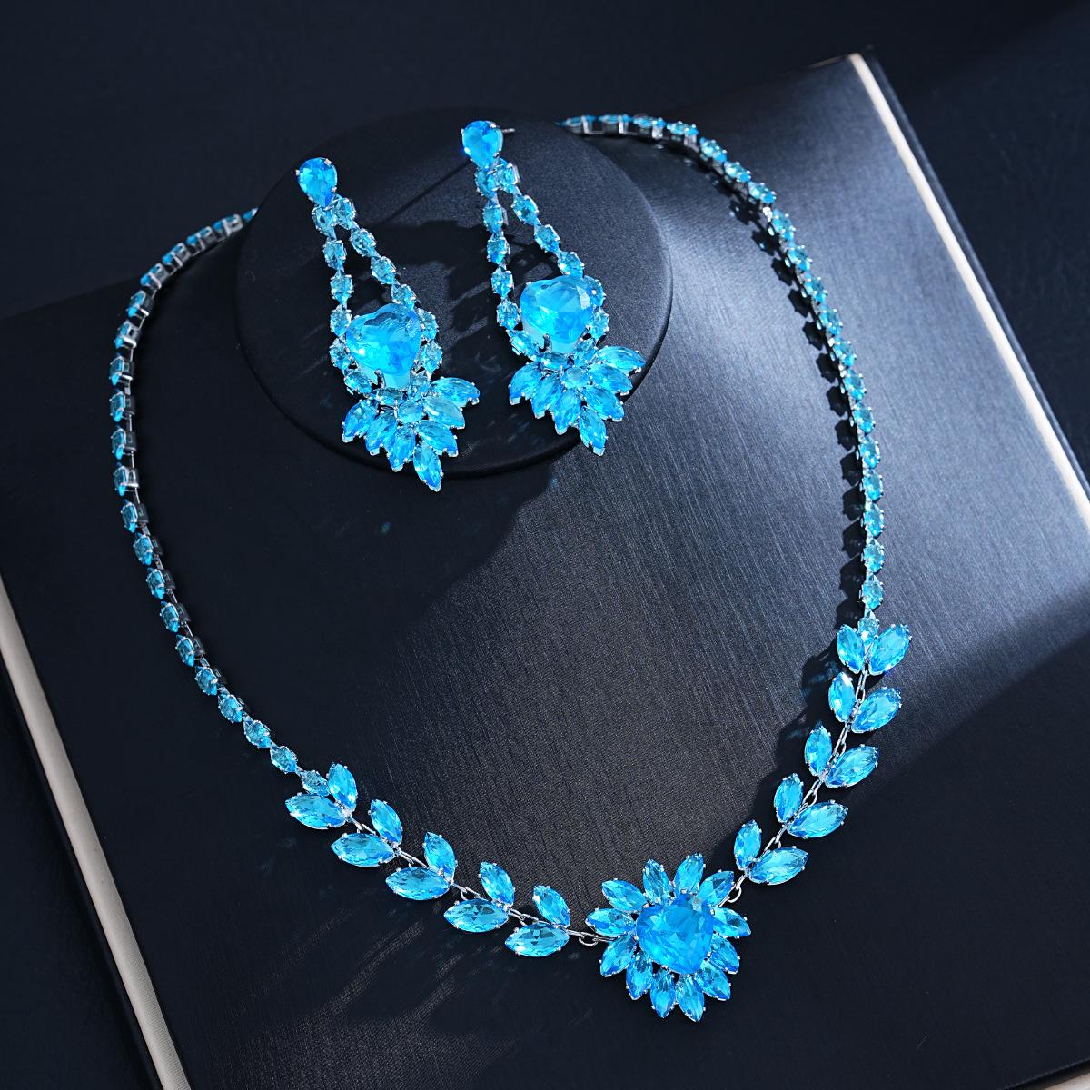 High-End Pink Zirconia Necklace and Earring Set - Elegant and Stylish Jewelry синий