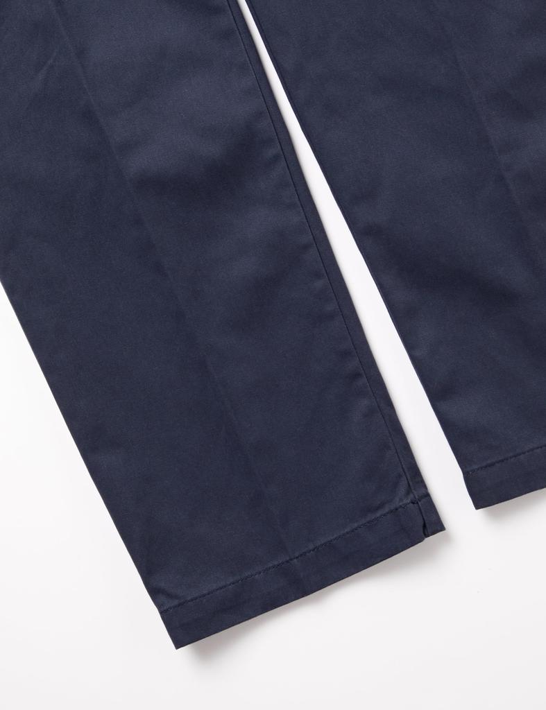 [Amazon Essentials] Men's Classic Fit Chino Pants, No Pleats, Wrinkle-Resistant, Navy, W31 / L30