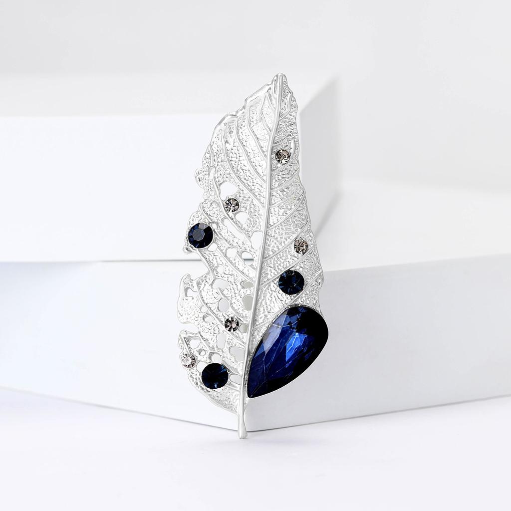 Crystal Leaf Badge for Women Unisex Wormholes Leaves Plants Party Office Brooch Pins Gifts