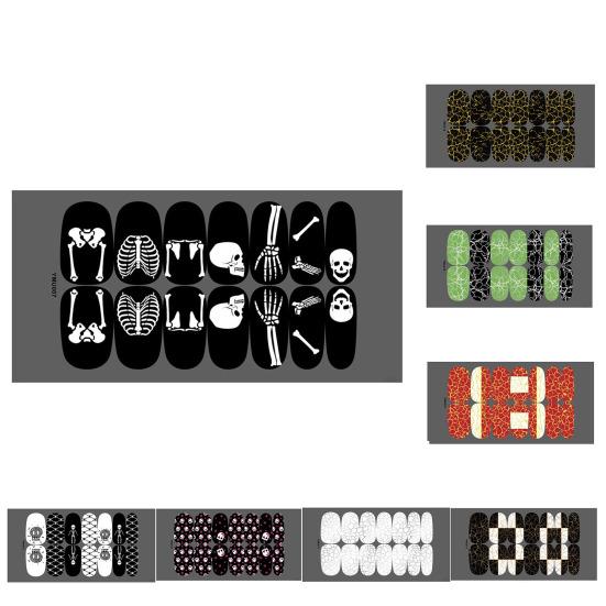 Leuchtende Halloween-Nagelfolien in lebendigen Farben. Modische Nagelkunst. Leicht zu bedienende, selbstklebende Maniküre-Nagelfolien.