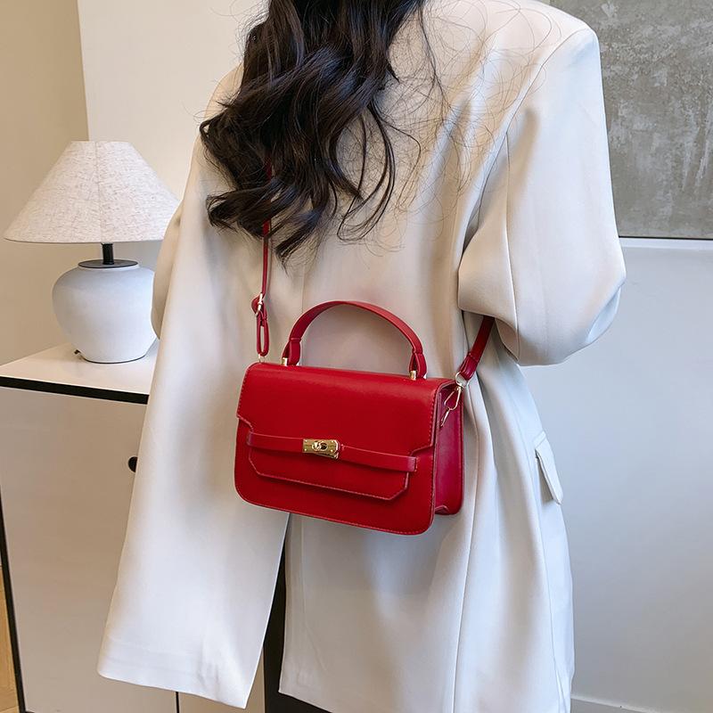 2025 spring new fashion aesthetic foreign style fashion simple fashion portable shoulder crossbody small square bag woman