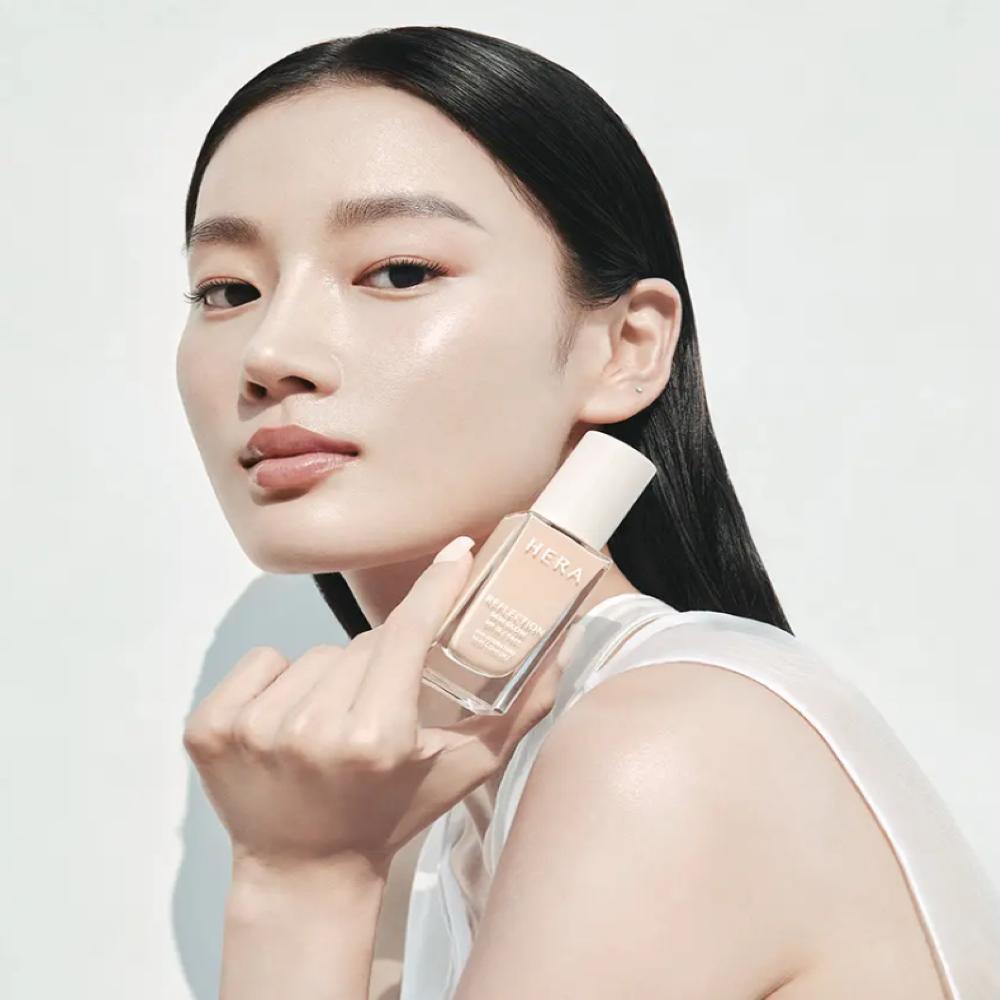 Hera Reflection Skin Glow Foundation 30g SPF15 PA++