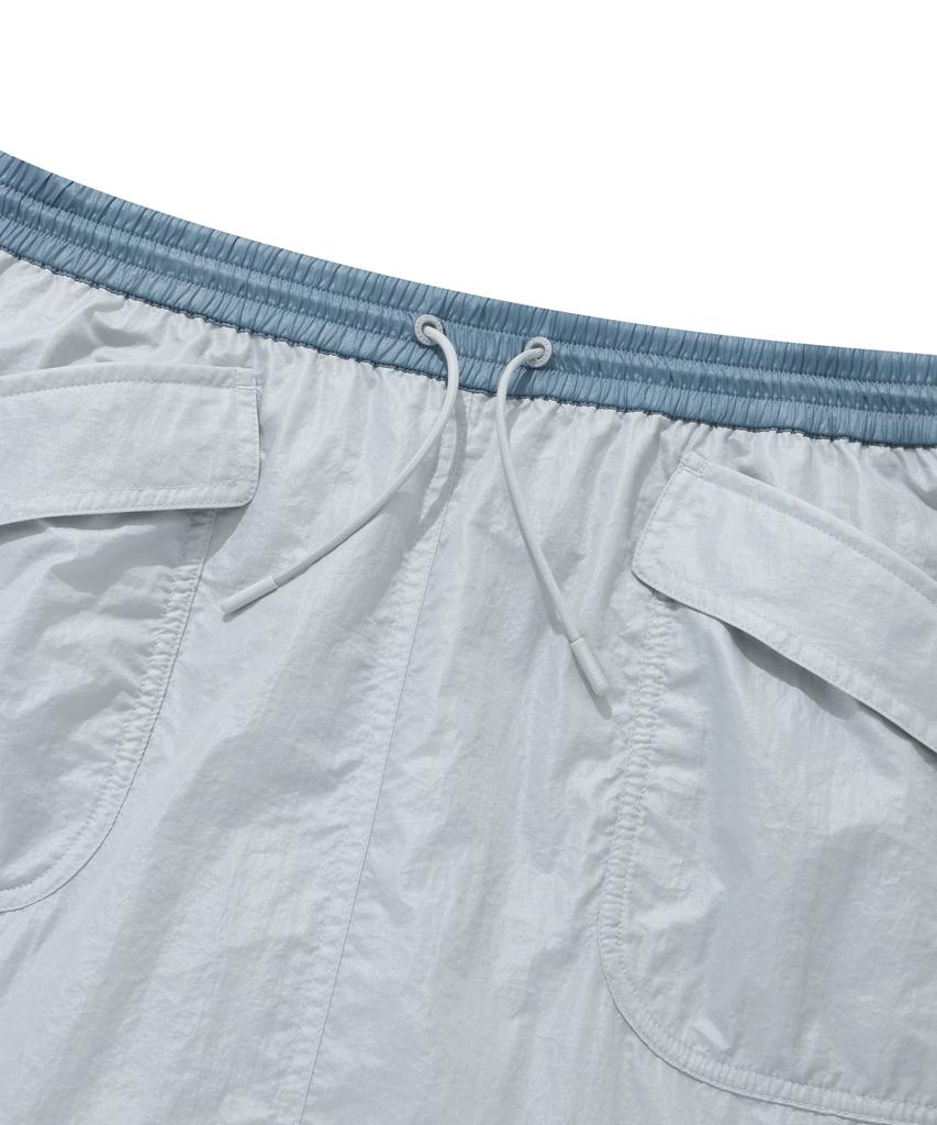 Covernat Woman Silky Nylon Balloon Mini Skirt Light Gray